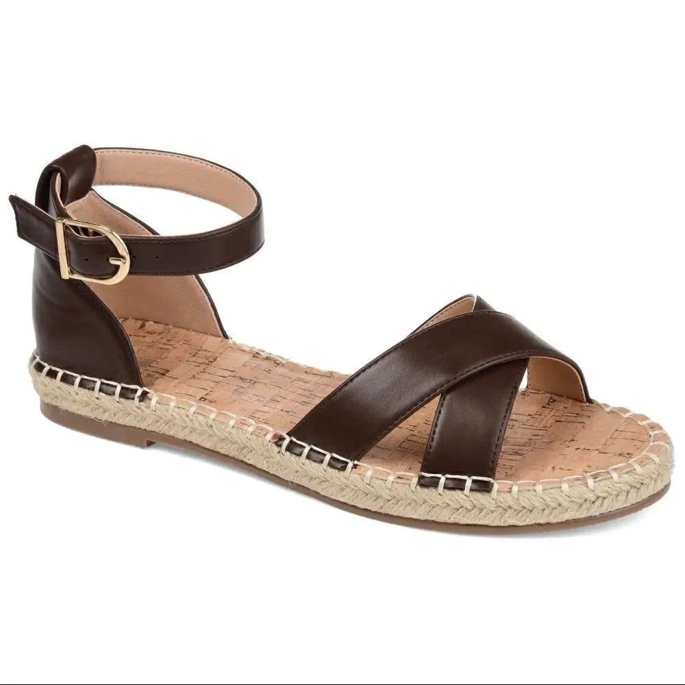 Journee Collection Womens Lyddia Brown Faux Leather Flat Sandals 10M New